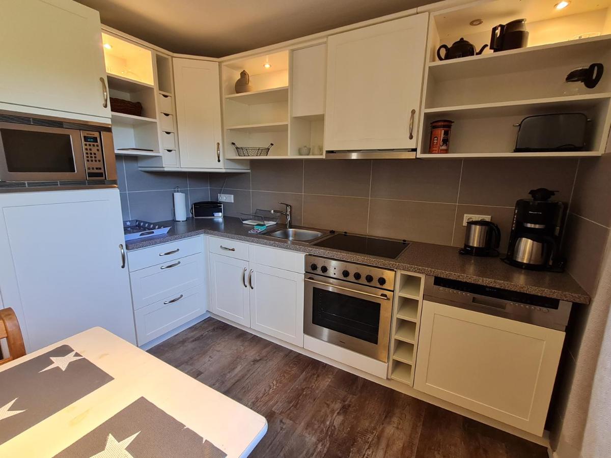 Ferienhaus Ellen, Eg Whg Utersum エクステリア 写真