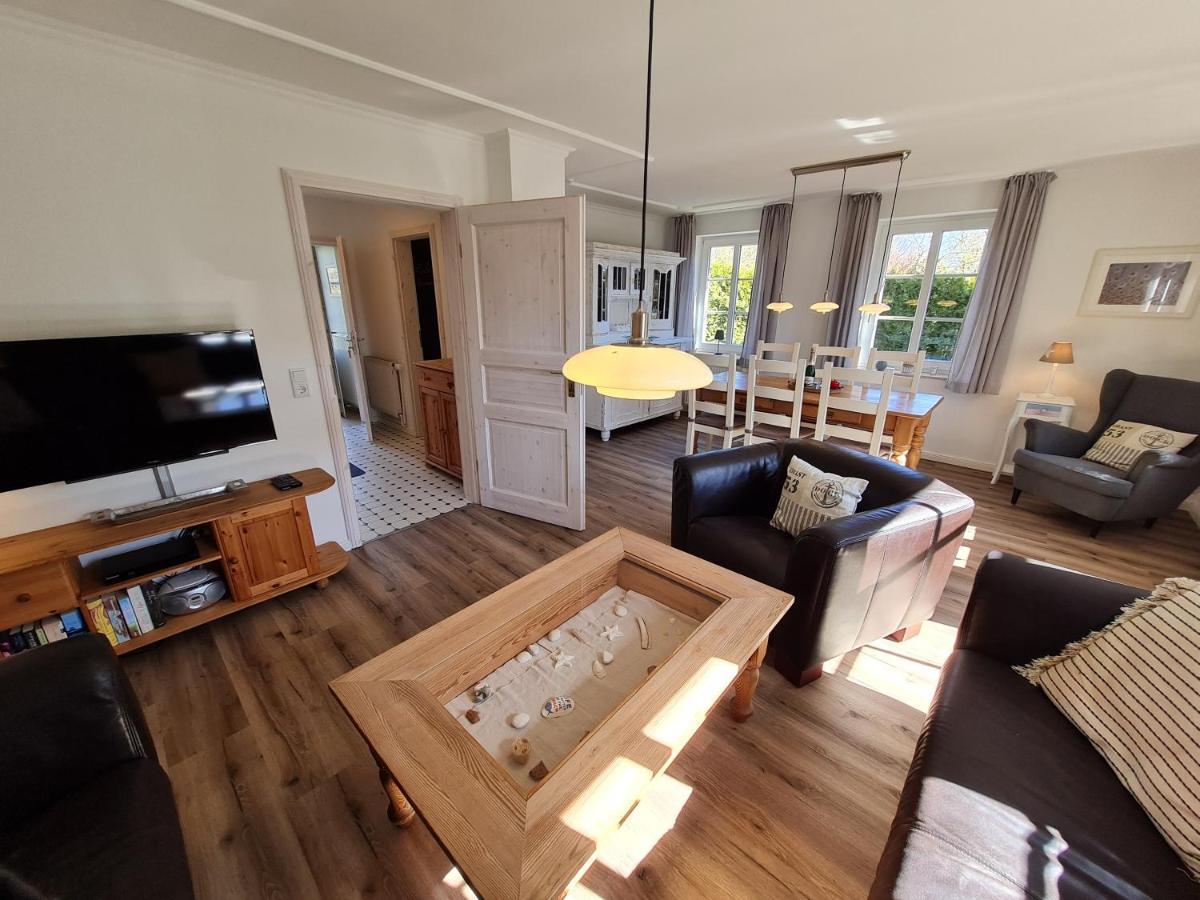 Ferienhaus Ellen, Eg Whg Utersum エクステリア 写真