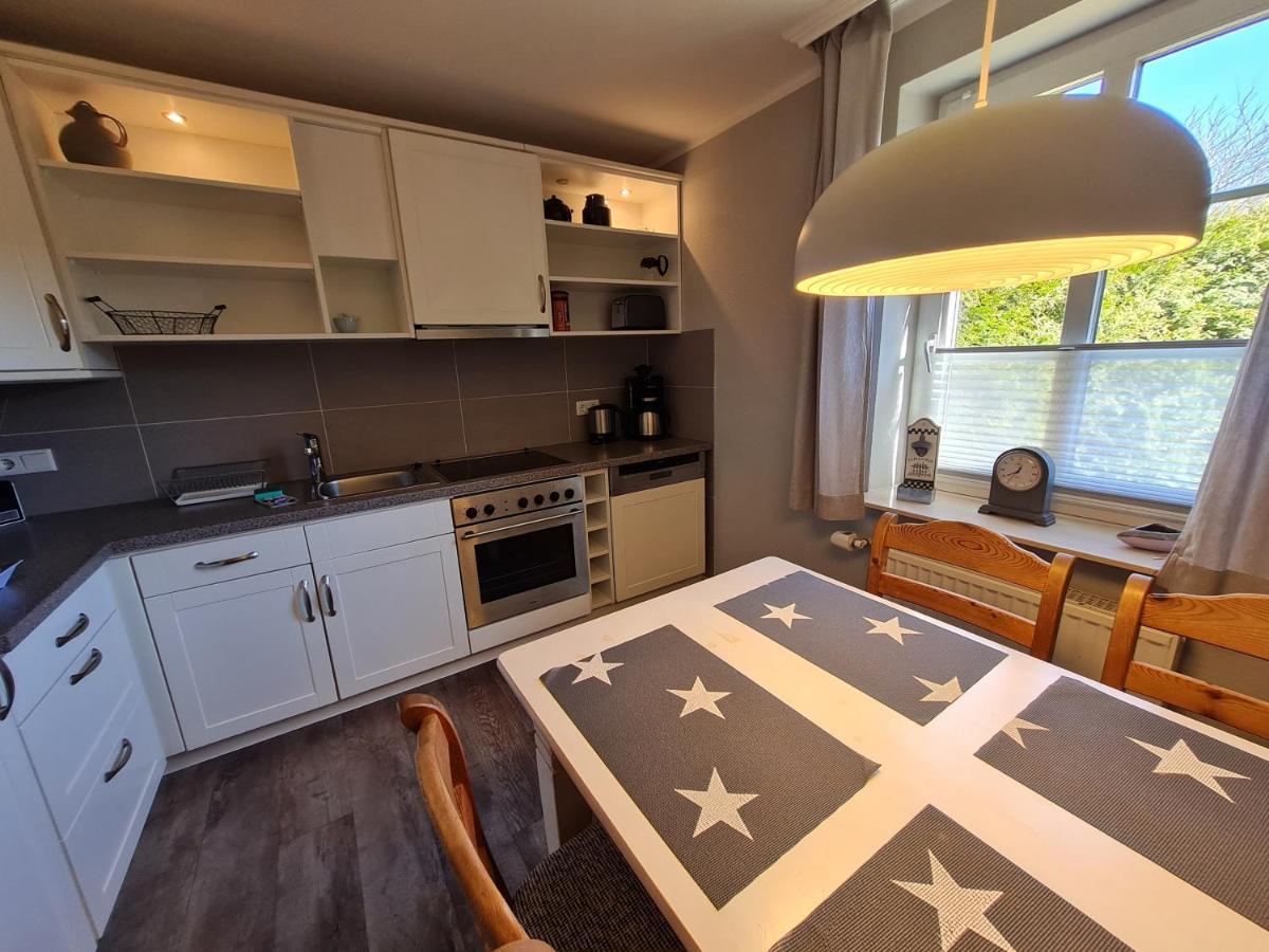 Ferienhaus Ellen, Eg Whg Utersum エクステリア 写真