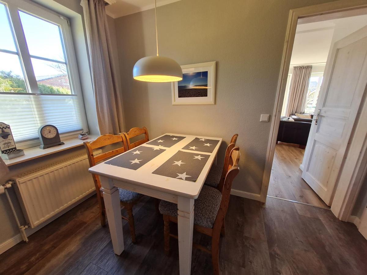 Ferienhaus Ellen, Eg Whg Utersum エクステリア 写真