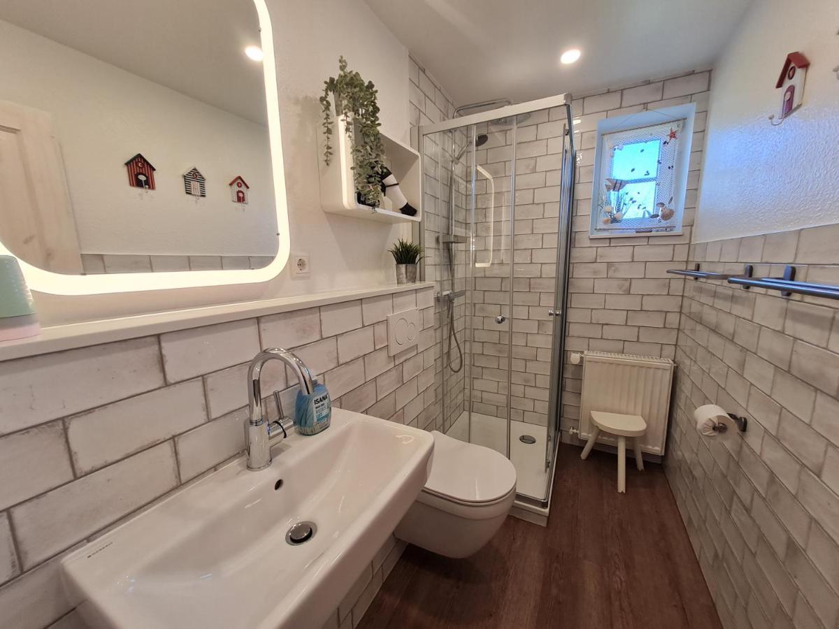 Ferienhaus Ellen, Eg Whg Utersum エクステリア 写真